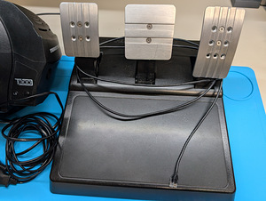 Thrustmaster T300 RS GT Edition (6 foto / 6)