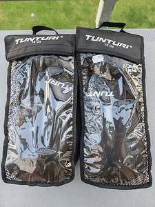 Боксерские перчатки Tunturi OZ 10/14 (НОВЫЕ) (3 фото из 3)