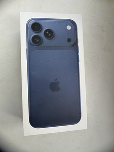 Apple iPhone 17 Pro Max 512GB Deep Blue (1 foto / 1)