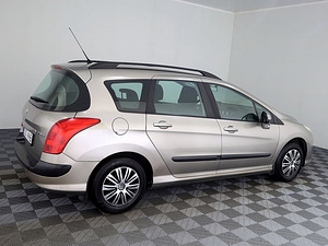 Peugeot 308 Elgance Facelift 1.6 HDi 68kW (3 фото из 6)