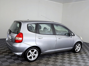 Honda Jazz Elegance Facelift 1.3 61kW (3 фото из 7)