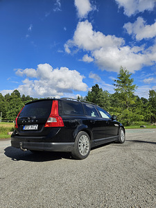 Volvo V70 (4 фото из 12)