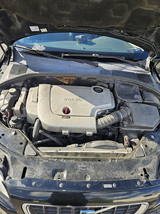 Volvo V70 (8 фото из 12)