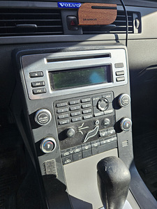Volvo V70 (11 фото из 12)