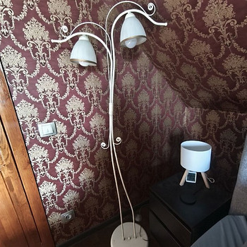 Müüa põrandalamp