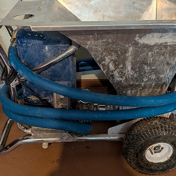 Pahtli peale kandmise masin Graco T MAX 5