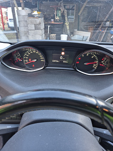 Müüa Peugeot 308. Diisel 2018 (7 foto / 10)