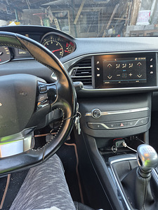 Müüa Peugeot 308. Diisel 2018 (8 foto / 10)