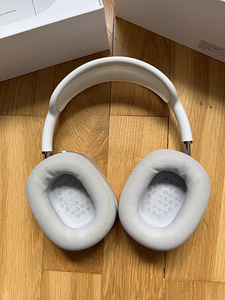 Apple AirPods Max Silver (Original) + Box (4 foto / 8)