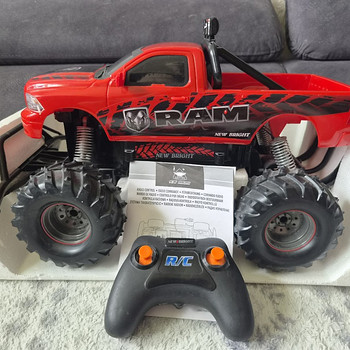 Радиоуправляемый New Bright RAM 1500 USB 2.4GHZ машина игра