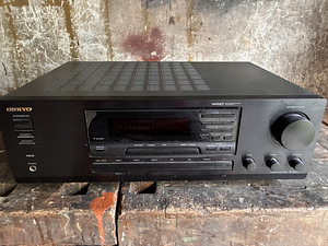 Onkyo TX-8222 стереоресивер (1 фото из 3)