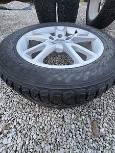 Диски Audi R18 + шины Nokia Hakkapeliitta 9 (7 фото из 10)