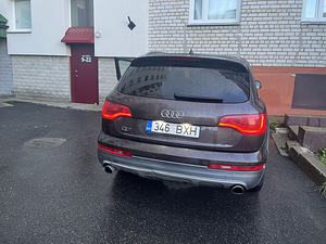 Продам или обменяю Audi Q7 2011 (6 фото из 10)