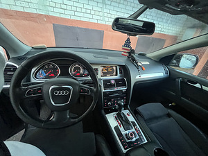 Продам или обменяю Audi Q7 2011 (8 фото из 10)