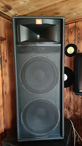 JBL TR-225 PA kõlarid (3 foto / 3)