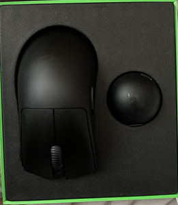 Razer DeathAdder V4 Pro Беспроводная игровая мышь, Черный (1 фото из 1)