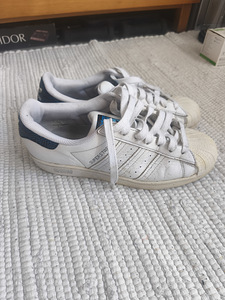 Adidas Superstar (2 foto / 4)