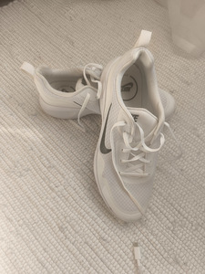Nike р.44 (2 фото из 2)