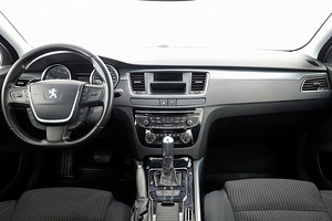 Peugeot 508 Comfort ATM 2.0 HDi 120kW (5 фото из 8)
