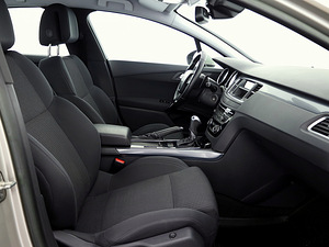 Peugeot 508 Comfort ATM 2.0 HDi 120kW (6 фото из 8)