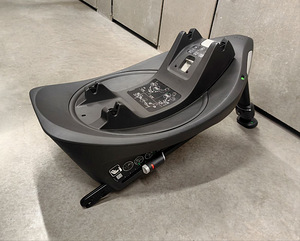 Cybex Clud G I-Size isofix alusega Base G (3 foto / 4)