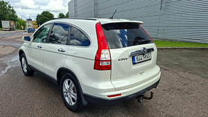 Продаётся Honda Crv, 2010 г., бензин LPG, автомат (6 фото из 15)