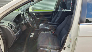Продаётся Honda Crv, 2010 г., бензин LPG, автомат (9 фото из 15)