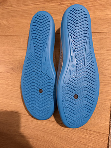 Прозрачные акваобувь Decathlon EU43/44 (3 фото из 4)