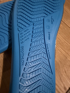 Прозрачные акваобувь Decathlon EU43/44 (4 фото из 4)