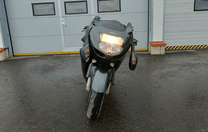 Honda CBR 1100xx (4 фото из 10)