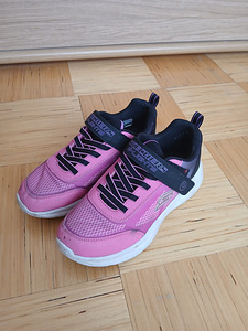 Skechers'i tossud (1 foto / 1)