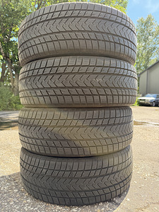 235/45/21 Gripmax m+s rehvid 6,5-7mm dot3323 (1 foto / 6)