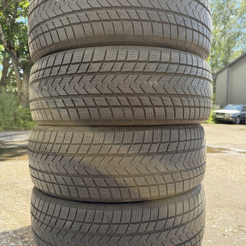 235/45/21 Gripmax m+s rehvid 6,5-7mm dot3323