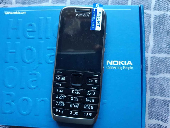 Mobiiltelefon Nokia E52