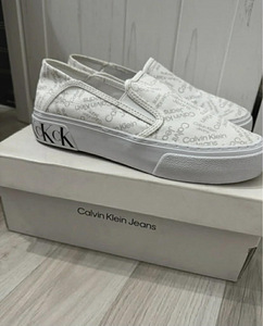 UUED Calvin Klein vabaaja jalanõud nr 38 (4 foto / 6)