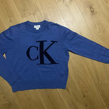 Новый свитер Calvin Klein, размер M