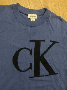 UUS Calvin Klein kudum, kampsun suurus M (2 foto / 2)