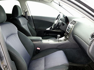 Lexus IS 250 Business ATM 2.5 153kW (6 фото из 8)