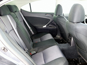 Lexus IS 250 Business ATM 2.5 153kW (7 фото из 8)