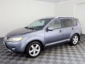 Mitsubishi Outlander Comfort 4x4 2.0 DI-D 103kW (2 фото из 8)