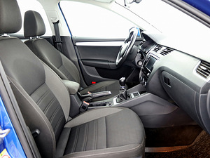 Skoda Octavia Comfortline Facelift 1.5 110kW (6 фото из 7)