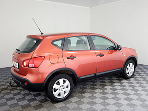 Nissan Qashqai Comfort 2.0 104kW (3 фото из 7)