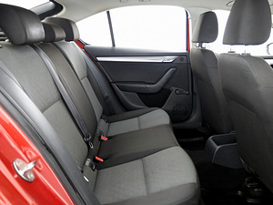 Skoda Octavia Comfortline LPG 1.2 63kW (7 фото из 8)