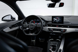 Audi S4 3.0 V6 Turbo 260 кВт (6 фото из 15)