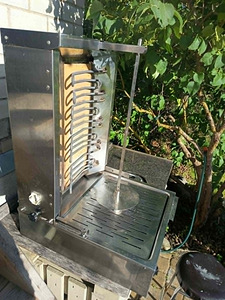 Professionaalne elektriline kebabigrill GR60F 5800W 380–415V (10 foto / 10)
