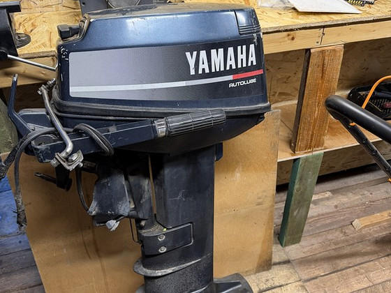 Paadimootor YAMAHA 20