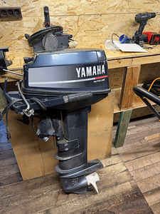 Лодочный мотор YAMAHA 20 (1 фото из 6)