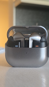 Samsung Galaxy buds 3 pro (2 фото из 3)