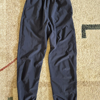 Nike dressipüksid suurus S ( 128-134)