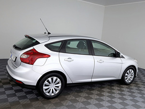 Ford Focus Comfort 1.6 TDCi 70kW (3 фото из 7)